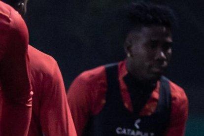 Fernando Gaibor está de vuelta a jugar en Argentina, ahora con Barcelona.