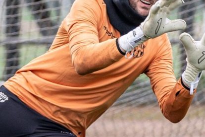 Javier Burrai, estará en el arco amarillo ante Aucas.