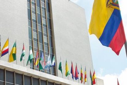 Ente.- El edificio del Banco Central de Ecuador.