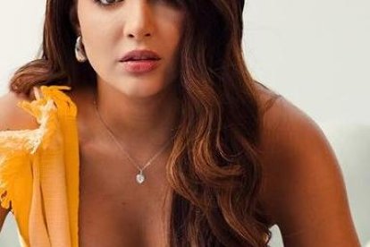 Dayanara está dominada a los Premios Heat.