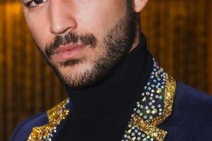 Renier tiene dos años en Ecuador y formó una familia con la bailarina Antonella Moscoso.