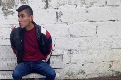 El sujeto registra antecedentes penales.