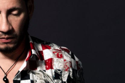 La canción 'Un amor así' es una historia ficticia, de acuerdo con AU-D