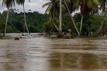 Los ríos se desbordaron en Esmeraldas.