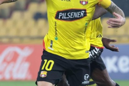 Damián Díaz y Francisco Fydriszwesky hicieron los goles ante Cobresal.