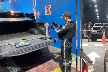 La camioneta en la que se movilizaba el jefe de seguridad del Trinipuerto y otras dos personas.