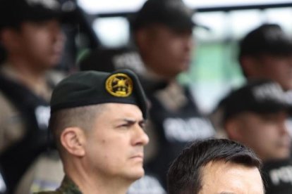 El presidente Daniel Noboa estuvo presente en la entrega de la indumentaria policial