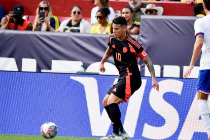 James Rodríguez es el encargado de manejar el ataque de Colombia.