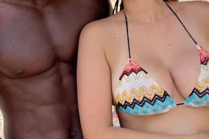 Felipe Caicedo y su esposa María García como modelos.