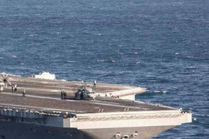 El poderoso portaviones USS George Washington navegó por aguas ecuatorianas