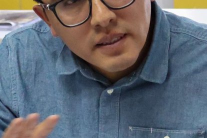 Andrés Quishpe, presidente de la Unión Nacional de Educadores (UNE).