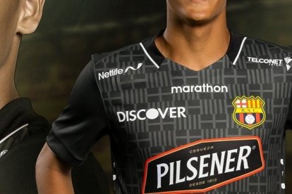 Justin Cornejo golero de Barcelona que está delicado de salud.