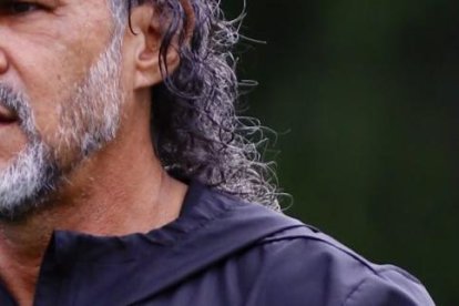 El director técnico de Emelec Leonel Álvarez tiene contrato hasta finales del 2026