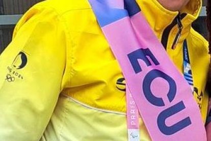 Ronald Zabala y Neisi Dajomes antes de emprender el viaje desde la Villa Olímpica