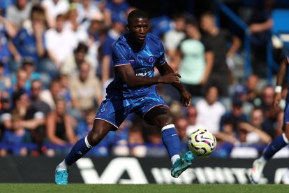 Moisés Caicedo es titular fijo en la alineación de Chelsea.