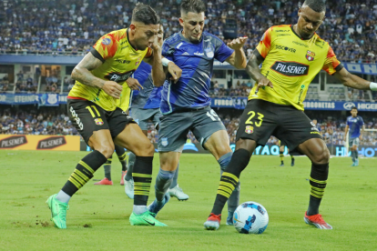 Emelec recibió en el Capwell a Barcelona en la primera fase de LigaProAPI