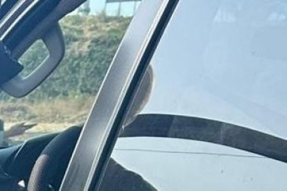 Las series del automotor presentaban inconsistencias. Policías lo revisaron.