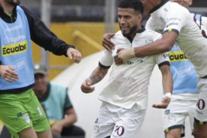 Robert Burbano hizo el gol de Orense a El Nacional en la fecha 11.