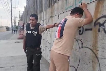 El detenido estaba conduciendo el vehículo involucrado en el asesinato.