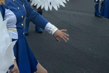 La mañana de este 4 de noviembre se llevó a cabo un colorido y artístico desfile cívico-estudiantil.