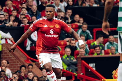 Antonio Valencia ha participado en partidos de exhibición con exjugadores de Manchester United