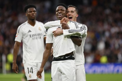 Real Madrid pelea por el título de campeón de la liga de España.