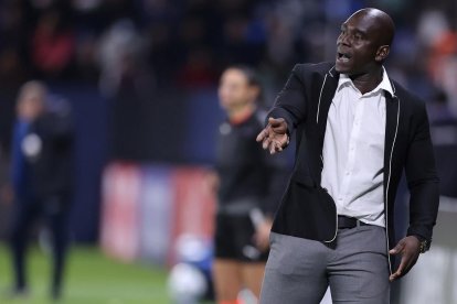 Segundo Castillo cuenta las horas en el puesto de DT en Barcelona SC