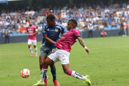 Emelec cayó 0-1 contra Independiente del Valle en el estadio Capwell.