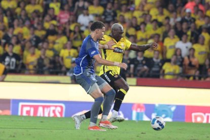 Barcelona venció 2-0 a Emelec en el Clásico del Astillero disputado en el estadio Monumental el pasado 18 de mayo de 2025.