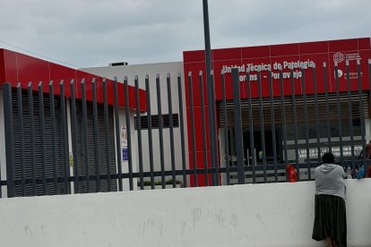 Los cadáveres no identificados permanecen en el Centro Forense de Portoviejo

AG-EXTERNOS