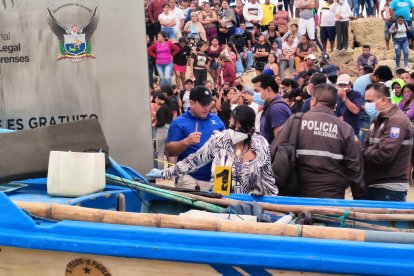 El 5 de diciembre de 2023 fue hallada una nave a 90 millas de San Mateo, Manabí. Los cadáveres de tres pescadores tenían heridas de bala.