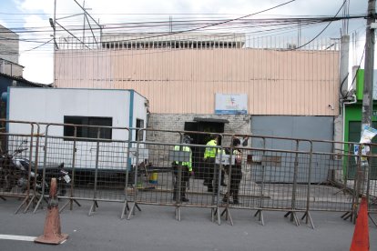 Los seis militares permanecen con prisión preventiva en la denominada cárcel 4, de Quito.