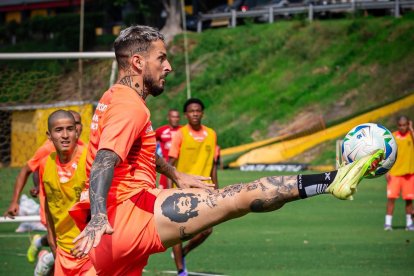 Darío Benedetto con Barcelona SC arranca la Copa Libertadores en Guayaquil contra Argentinos Juniors.