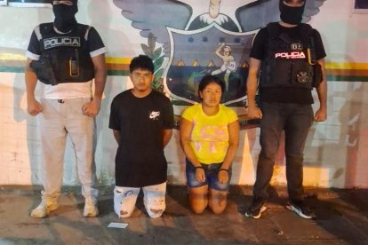 La pareja detenida fue entregada a las autoridades judiciales.
