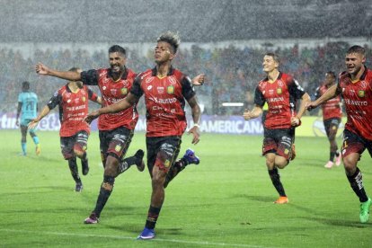 El 3-0 del Deportivo Cuenca ante Libertad reflejó la superioridad del club azuayo.