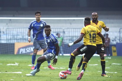 Emelec y Barcelona SC se enfrentarán en una nueva edición del Clásico del Astillero.