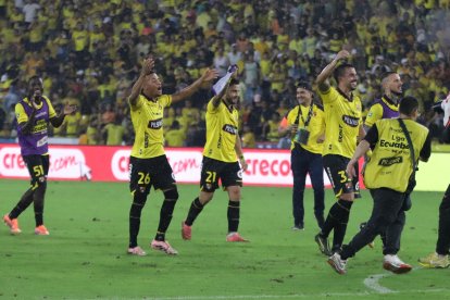 BARCELONA VS EMELEC ... FD: CARLOS KLINGER  ... 07-03-2026 AG - PERIODISTAS AG - GRANASA