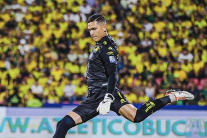 Aldair Quintana podría llegar a Independiente del Valle tras quedar fuera de Sudamericana.