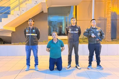 Arturo Alfredo Moncerrate Vera, ecuatoriano de 47 años, quien registraba una boleta de captura .