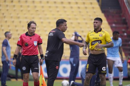 César Farías, entrenador de Barcelona SC.