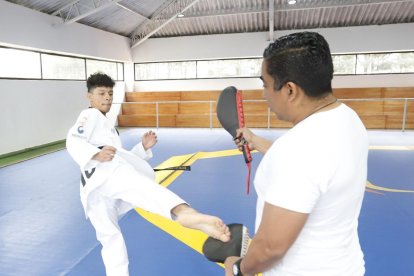Julio Álvarez es uno de los deportistas con mayor proyección en el taekwondo nacional.