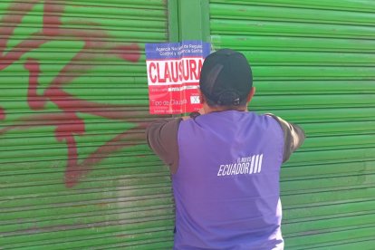 Dos locales fueron clausurados: en San Carlos y Carapungo.