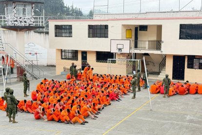 Los militares realizan constantes intervenciones dentro de este recinto carcelario.