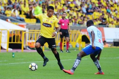 Michael Arroyo podría volver a jugar un partido oficial tras casi dos años, en la reanudación de la LigaPro, que se daría el 19 de julio próximo.