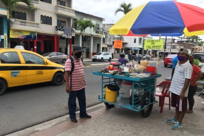 Esteban Jordán defiende el trabajo de las mujeres porque cree que es momentáneo.