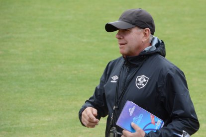 Darío Tempesta cumpliría su tercer período al frente de Aucas.