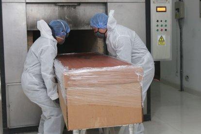 Los casos de fallecidos con sospecha de covid-19 aumentaron a 2.603.