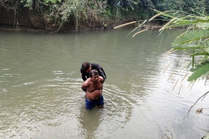 En el río Los Amarillos fue detenido el sospechoso.