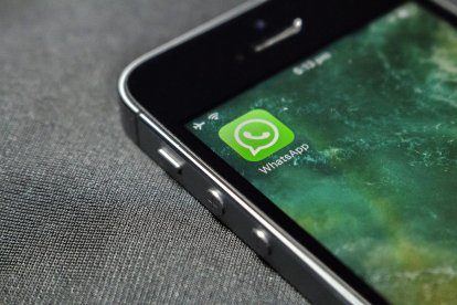 El fallo de WhatsApp se puede ver incluso en los ajustes de privacidad del celular.