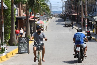 El virus sacó ‘soplados’ a extranjeros de Montañita.